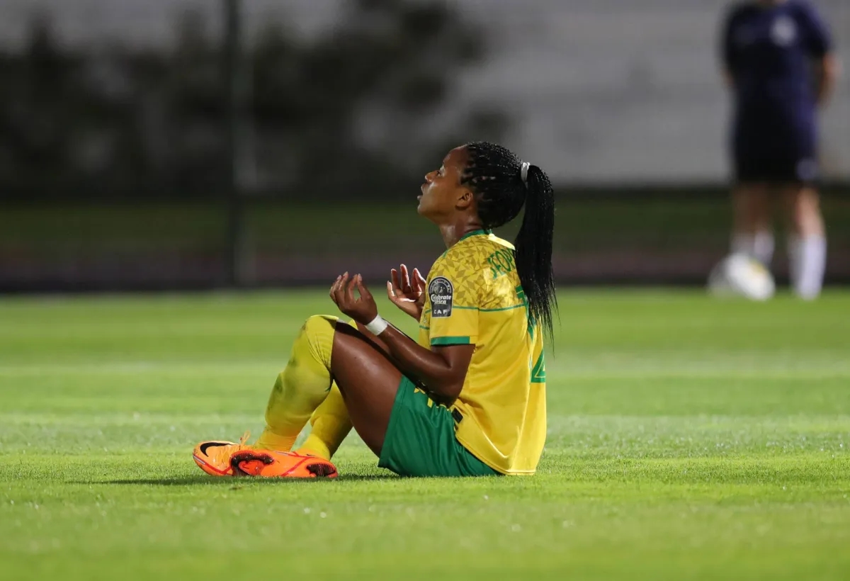 سيوبوسينوي نجمة جنوب أفريقيا تسدل الستار على مسيرتها الدولية الحافلة