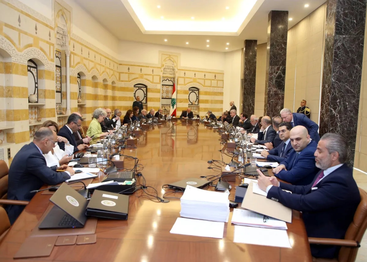 عون ينقذ مجلس الوزراء ويمهد لحصرية السلاح بيد الدولة