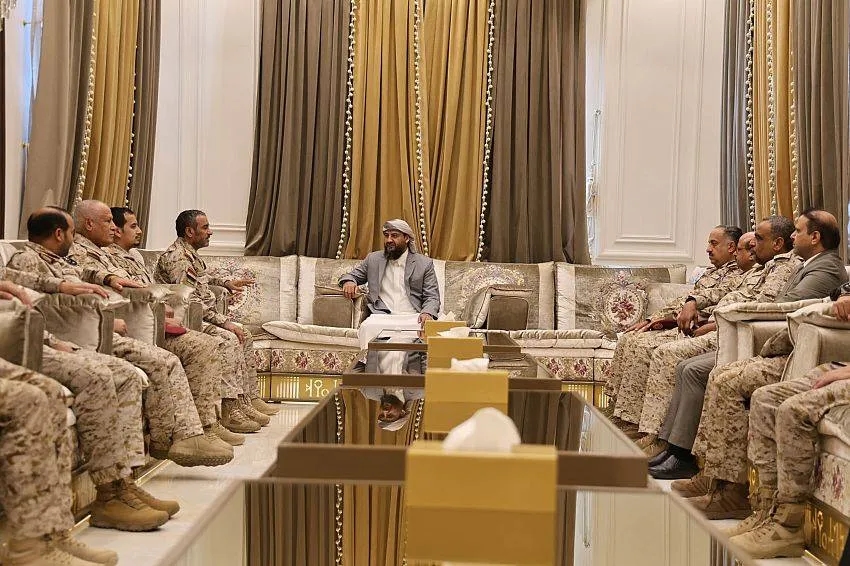 المحرمي: ندعم الجيش حتى استعادة الدولة من الحوثيين