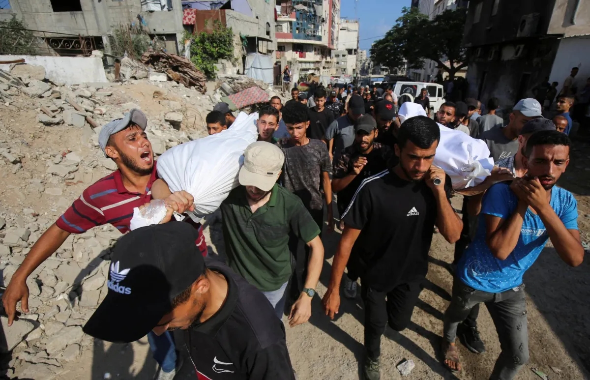 Israeli Fire Kills More than a Dozen in Gaza