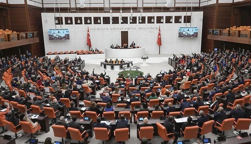 برلمان تركيا يبدأ التحرك على صعيد نزع أسلحة «الكردستاني»