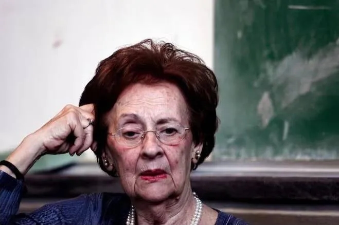 لماذا تبقى أسوأ الذكريات عالقة في أذهاننا فترة طويلة؟