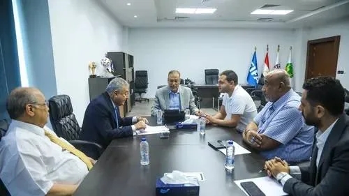 تسوية مالية مع الاتحاد المصري تمنح الزمالك فرصة «قيد اللاعبين»