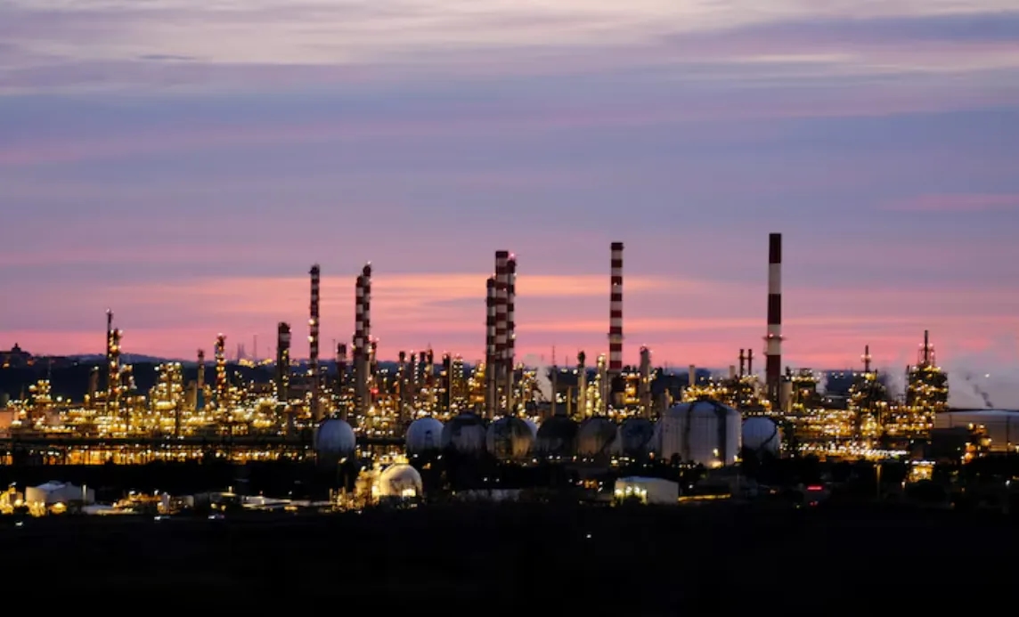 Oil Slips as OPEC+ Output Hikes Counter Russia Disruption Concerns