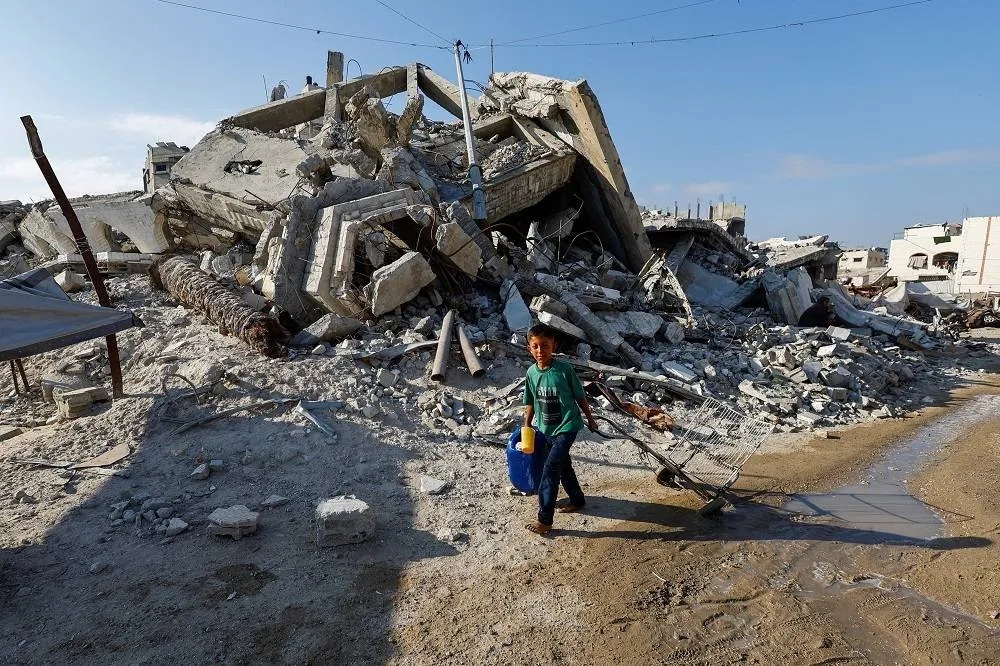 Terrible Thirst Hits Gaza with Polluted Aquifers and Broken Pipelines