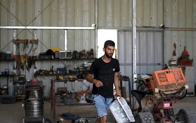 القاتل حر طليق... والقتيل محتجز
