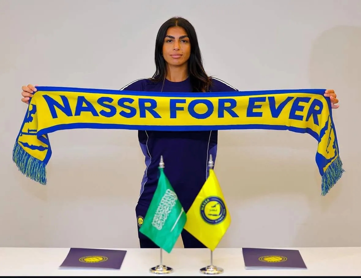 «النصر» يمدّد عقد الفرنسية نسرين بهلولي