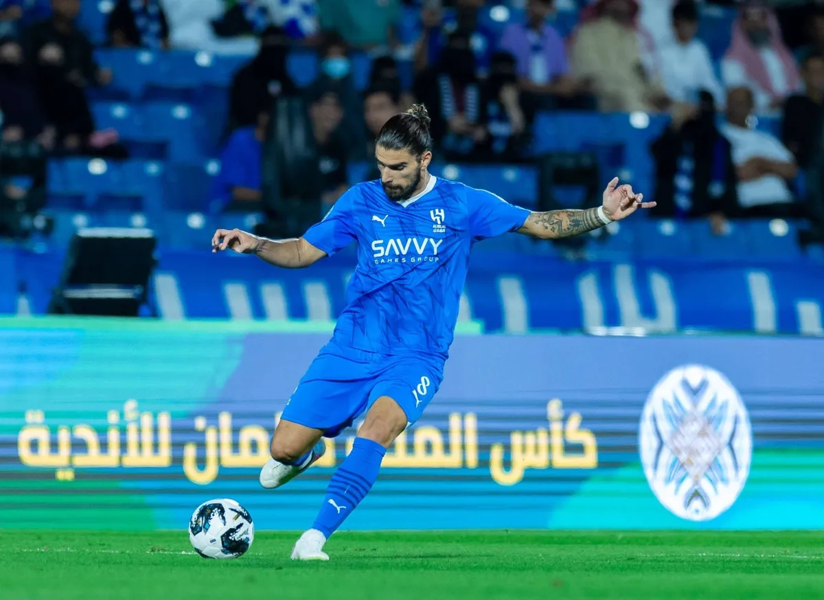 الدوري السعودي يعيد مفهوم «التعاقدات» بالنجوم الصاعدة