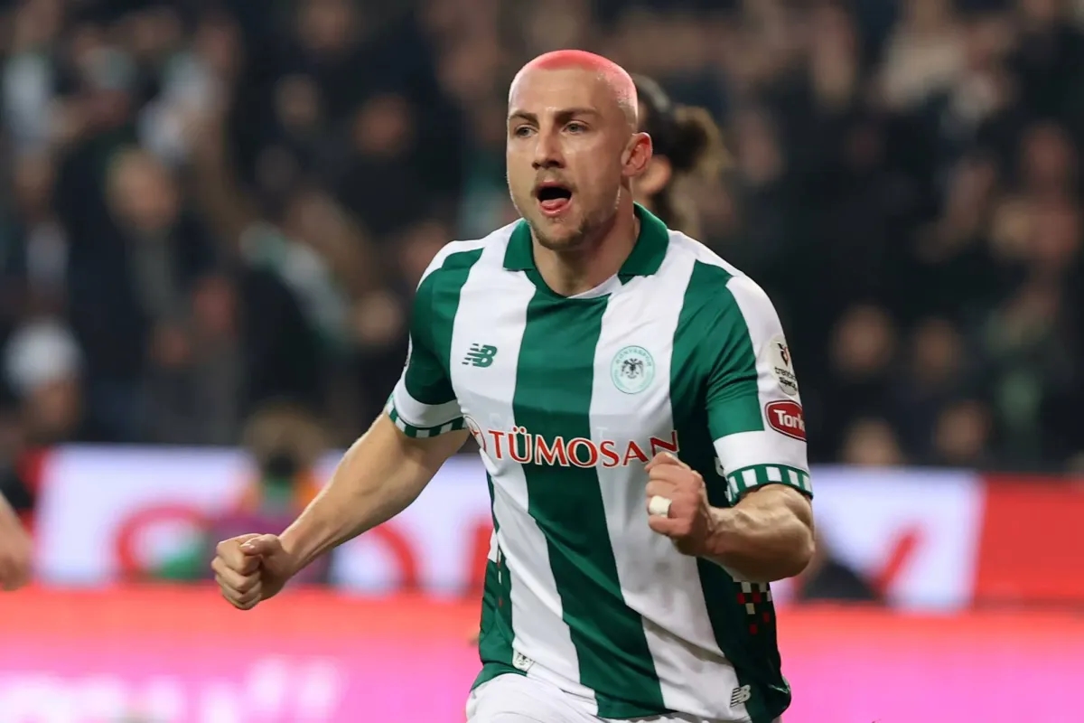 كرامر اللاعب الرحالة يقود هجوم الأخدود