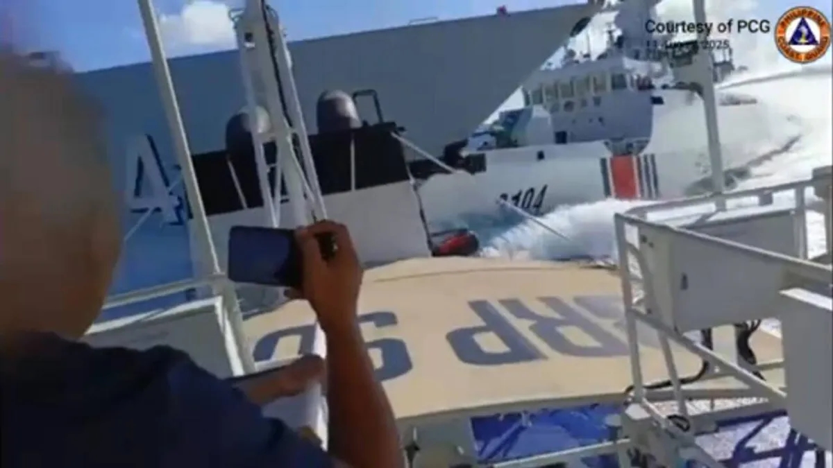 Chinese Vessels Collide While Pursuing Philippine Boat in South China Sea