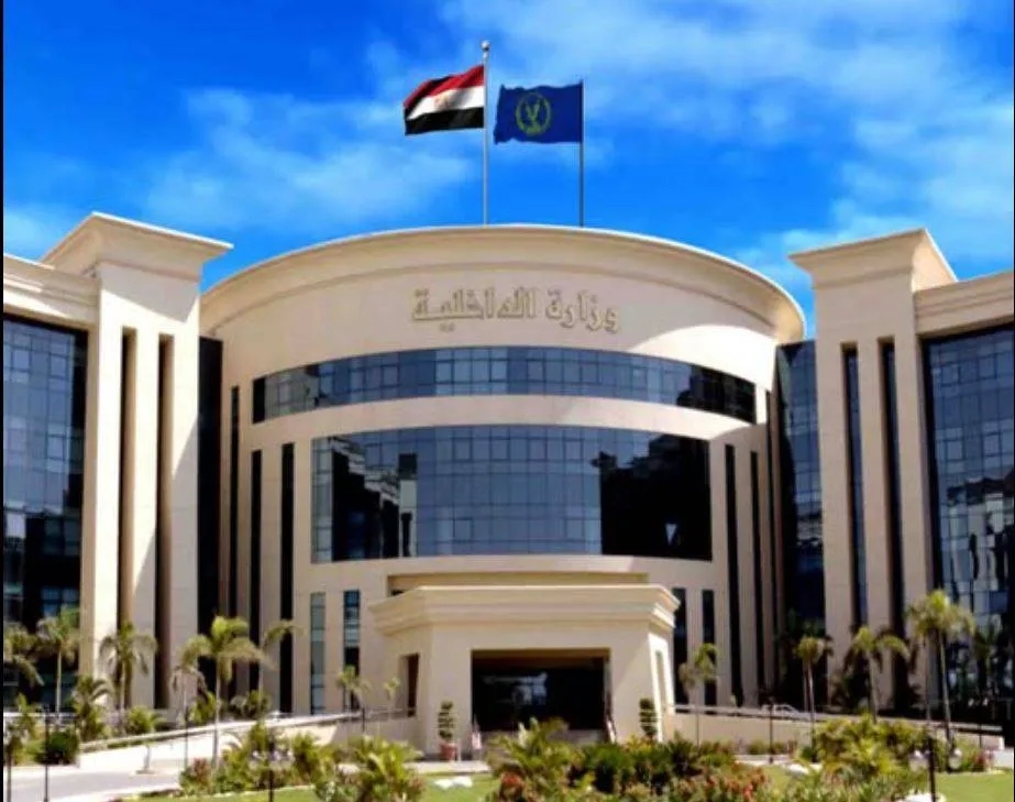 مصر: صدمة سوشيالية بعد الكشف عن شاب قدّم شخصية «فتاة مُثيرة» على «تيك توك»