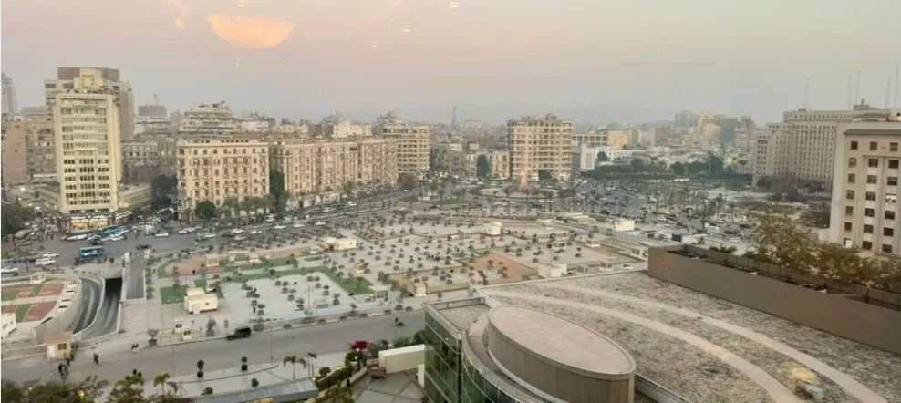 ما دلالة عودة ناشط موالٍ لـ«الإخوان» إلى مصر بعد «عفو رئاسي»؟