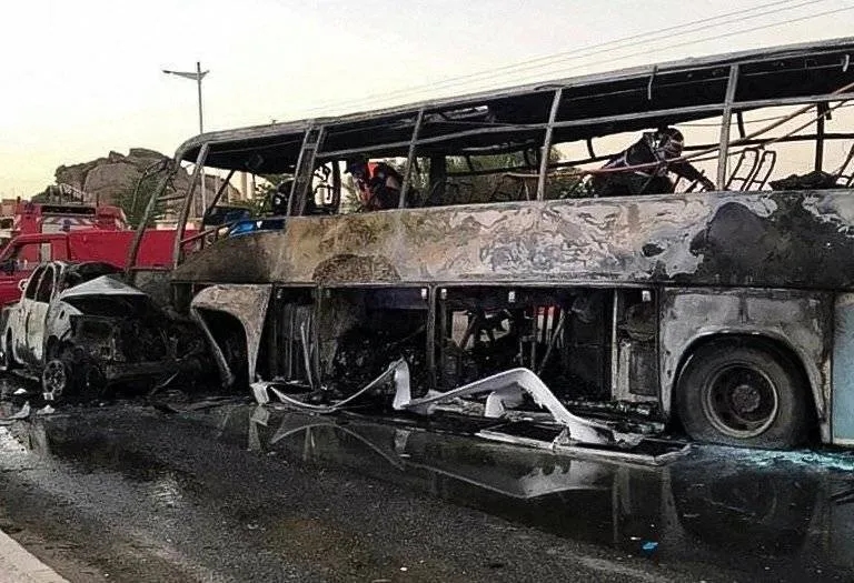 18 قتيلاً في سقوط حافلة في واد بالعاصمة الجزائرية
