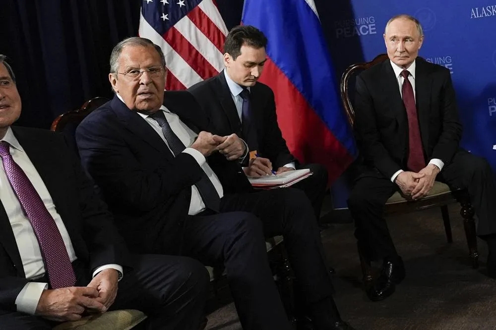 Russia's Lavrov Discusses Alaska Summit's Outcome with Turkish, Hungarian Counterparts