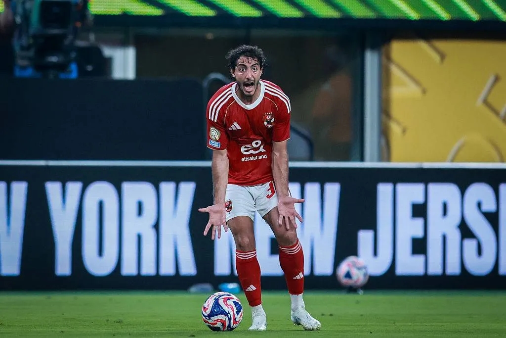 الدوري المصري: إيقاف هاني مدافع الأهلي ومدرب بيراميدز