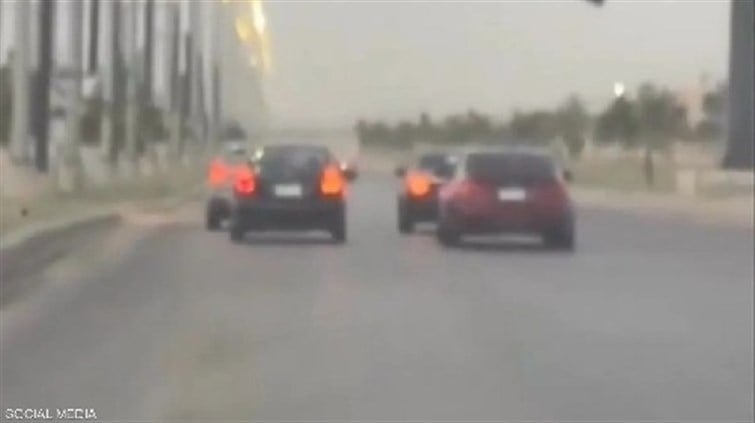 فيديو يثير غضبا في مصر.. مطاردة لفتاتين ثم حادث مروع