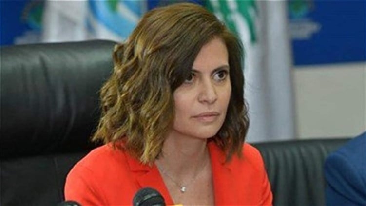 البستاني: "صحّ النوم!" متل العادة دايمًا مأخّرين...