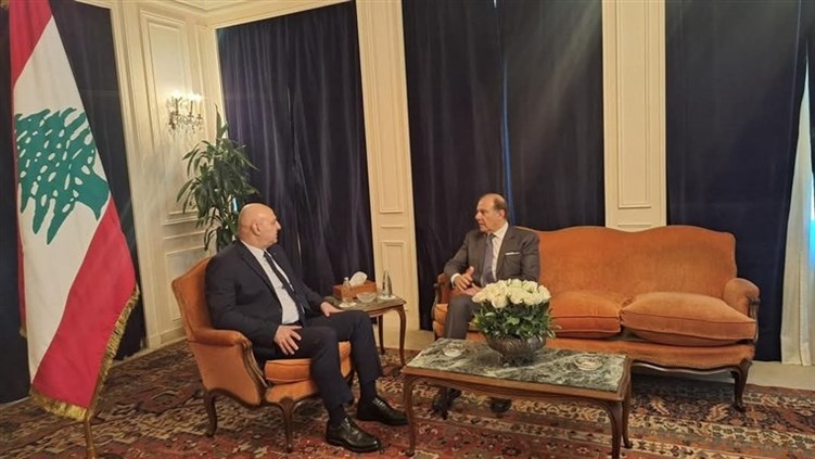 الرئيس عون لحاكم مصرف لبنان ونوّابه مسؤوليّتكم كبيرة