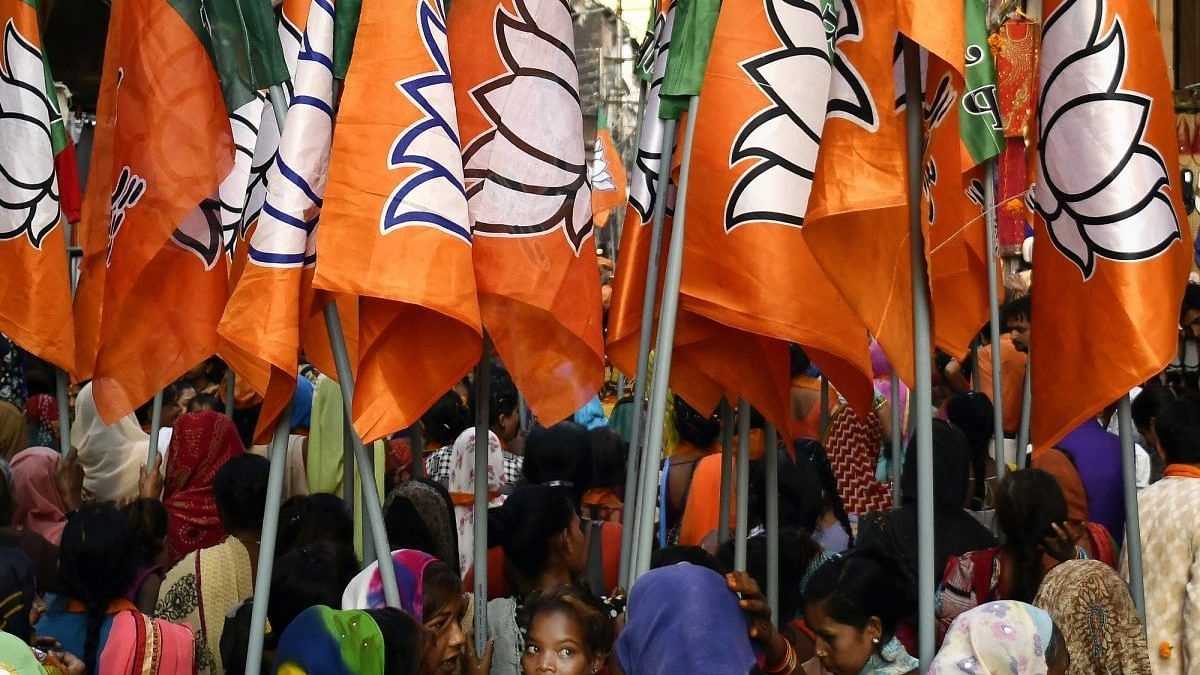 BJP isn't getting Bengal. Mamata keeps beating Modi-Shah in her Ludo game