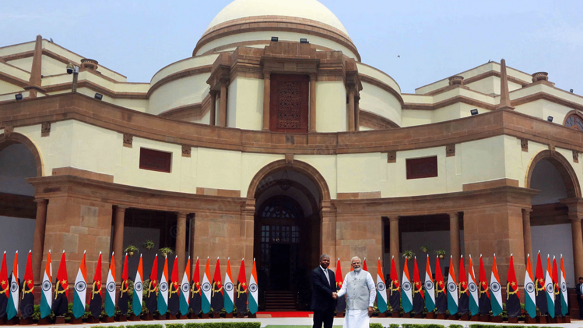 Angola to source defence equipment from India, Modi announces $200 million credit line