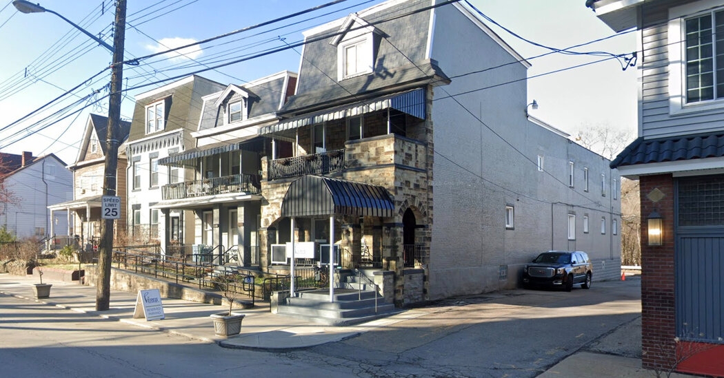 Pittsburgh Funeral Home Tossed Pets' Remains in Landfill, Prosecutors Say