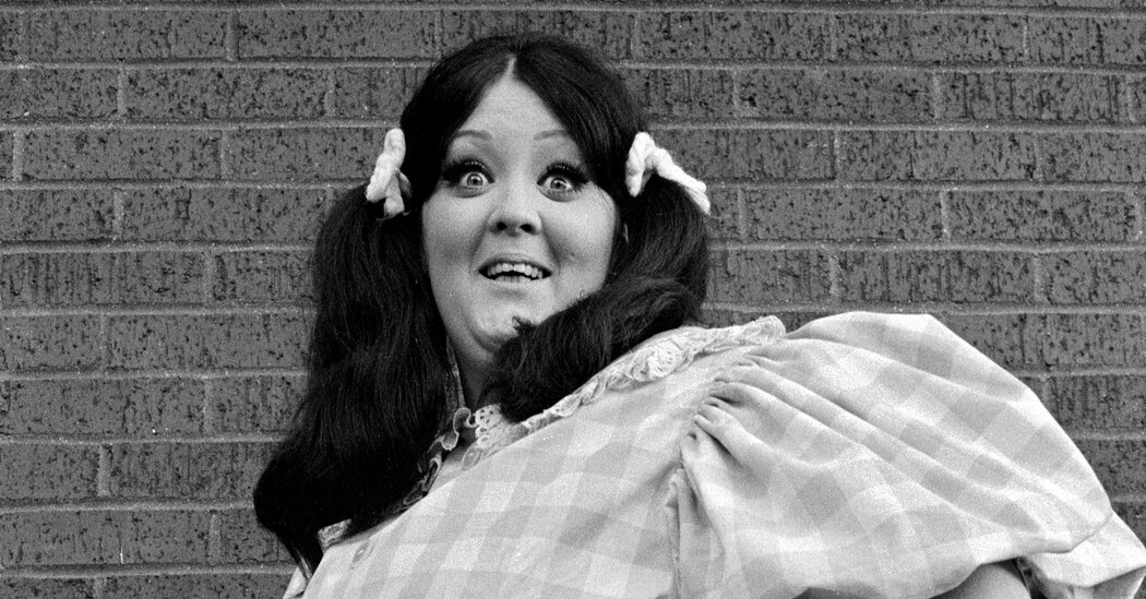 Lulu Roman, Who Brought Big-Hearted Sass to ‘Hee Haw,' Is Dead at 78