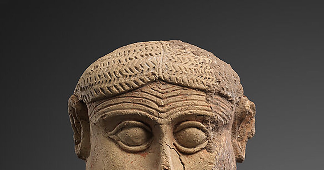 Met Museum Surrenders Artifacts Thought Looted From Iraq