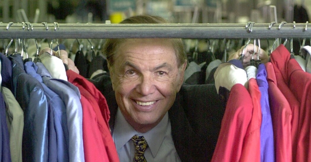 Monroe Milstein, Burlington Coat Factory Founder, Dies at 98