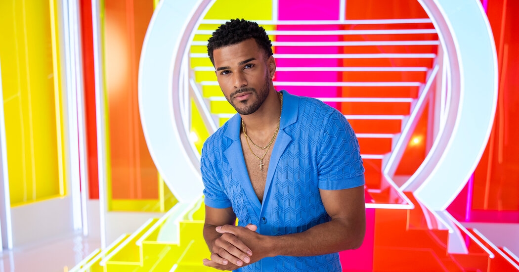 He Didn't Find Love on ‘Love Island.' He Founded a Book Club Instead.
