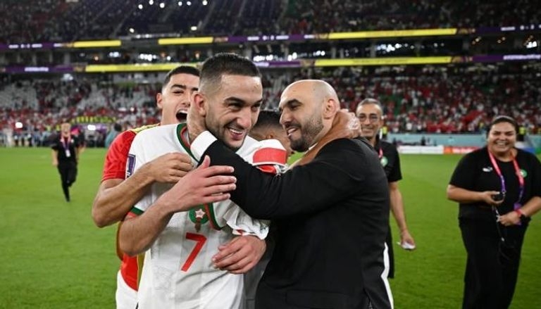 مساعد الركراكي يرد بطريقته الخاصة على موضوع 'اعتزال' زياش
