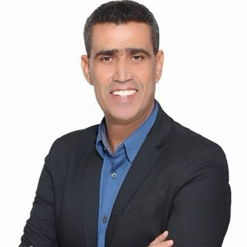 الصغيري يكتب: أما زال للسياسة من معنى؟