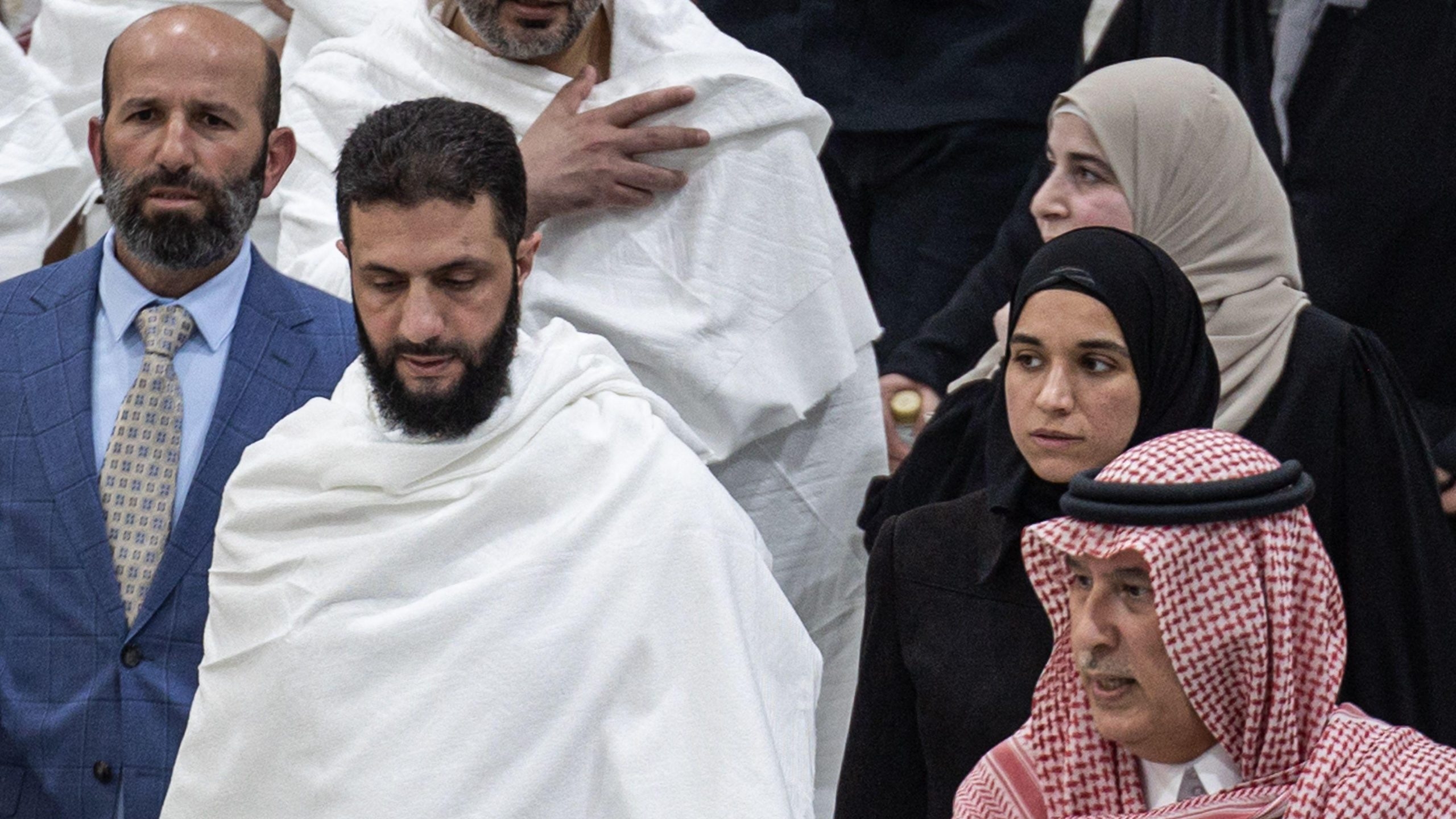 لطيفة الدروبي.. ماذا نعرف عن سيدة سوريا الأولى؟