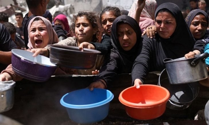خطة أمريكية إسرائيلية للسيطرة على مساعدات غزة