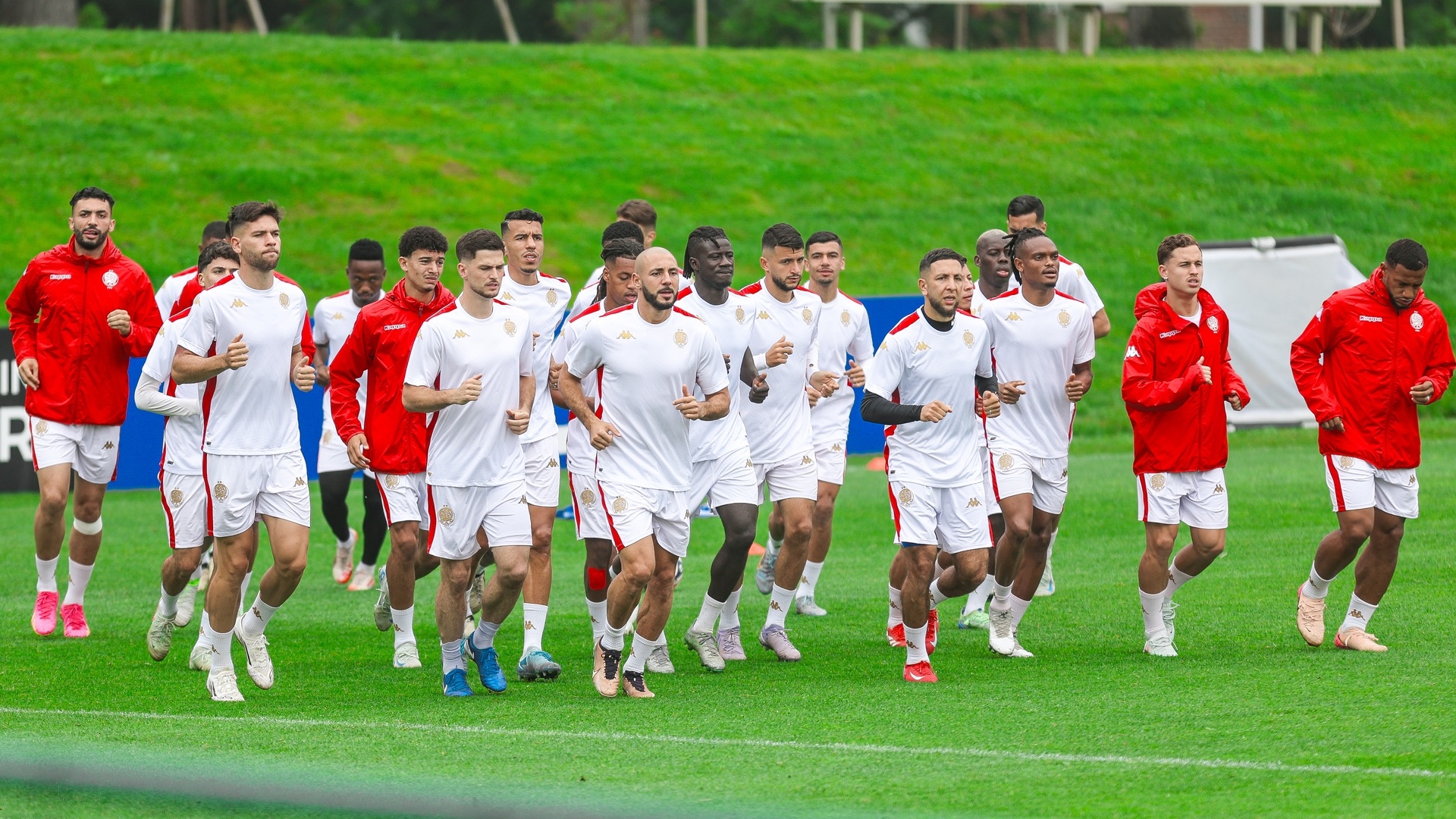 هل يعود بنهاشم لتدريب الوداد قبل مواجهة العين؟