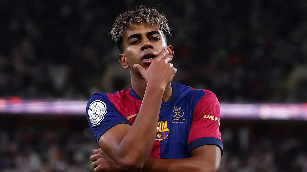 لاعب برشلونة السابق يصدم لامين يامال: لو كنت والده لصفعته!