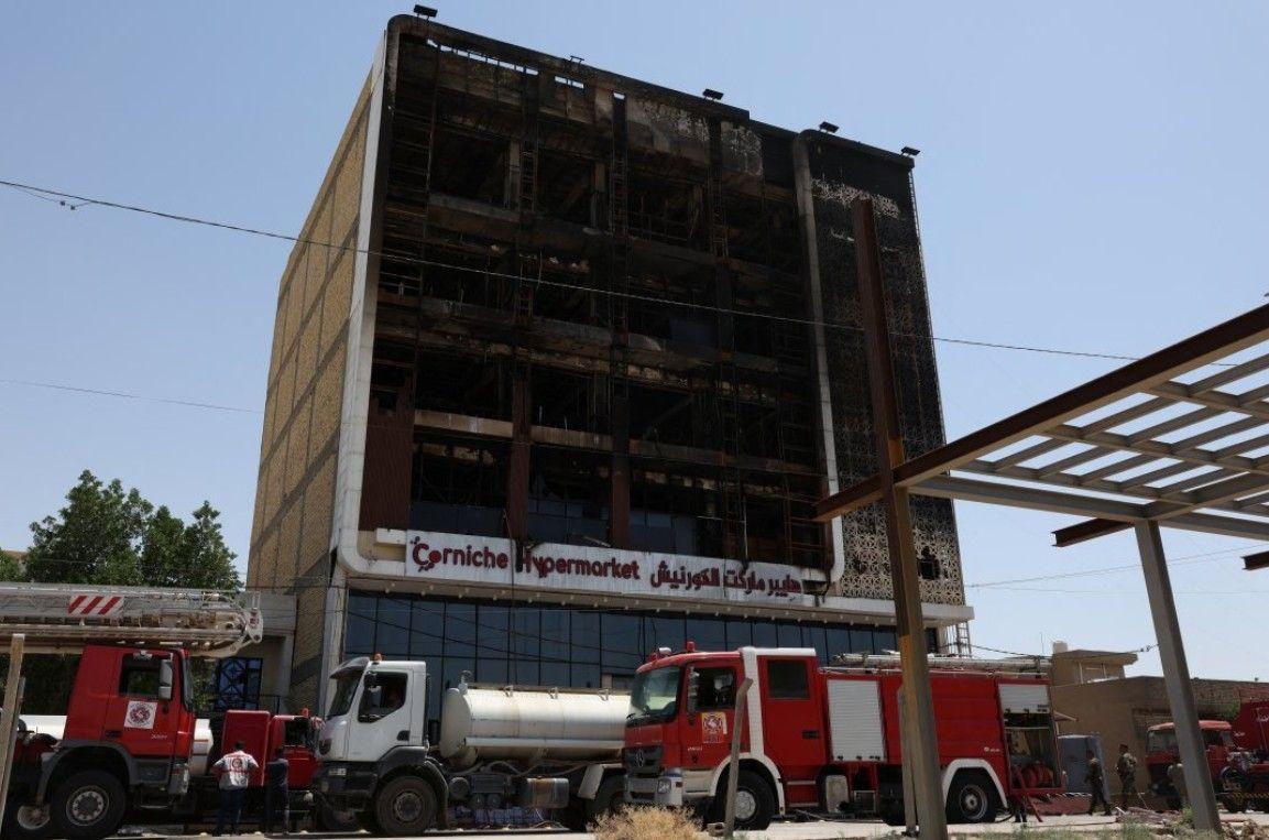 مقتل أكثر من ستين شخصاً وإصابة العشرات في حريق داخل مركز تجاري بمدينة الكوت في العراق