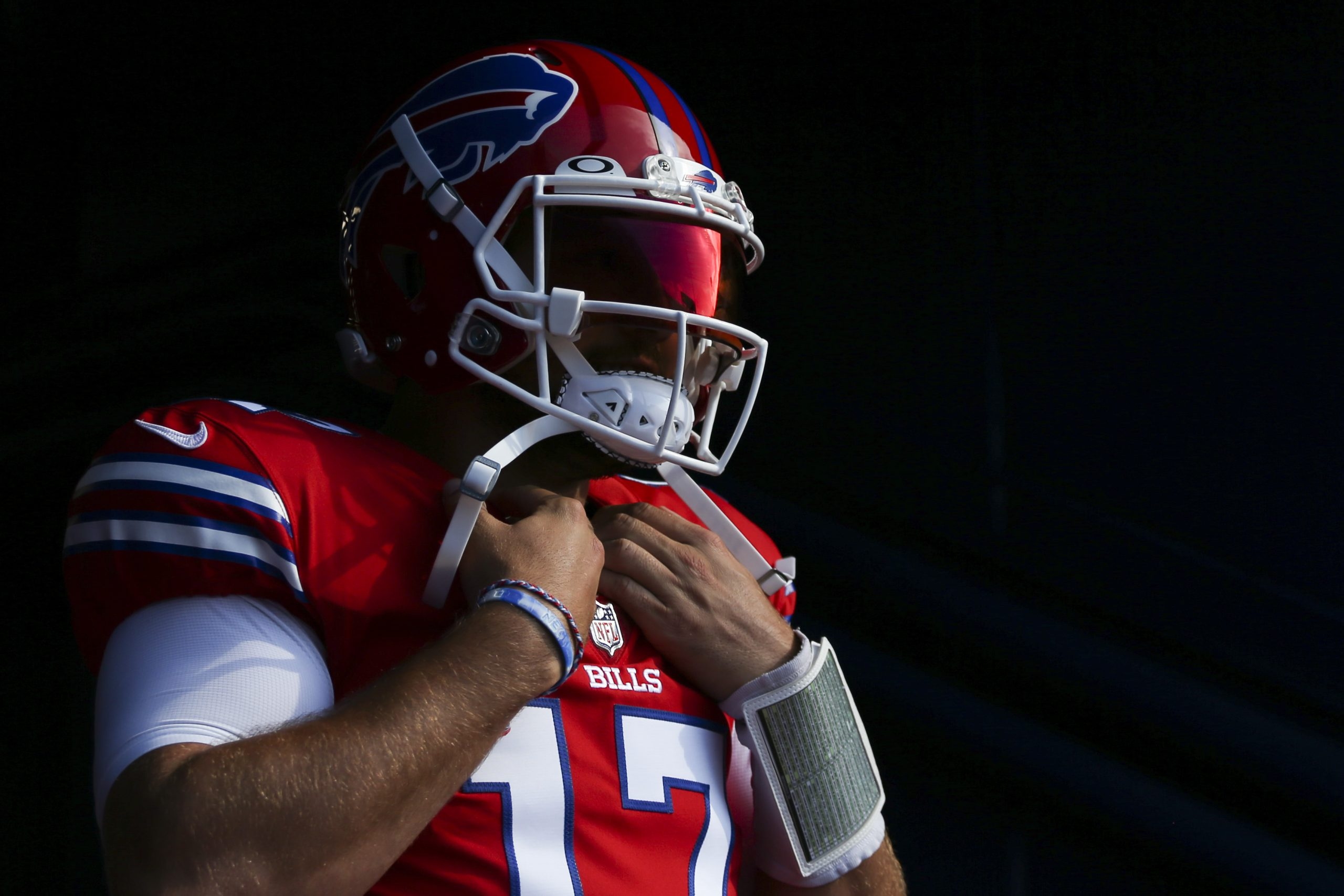 2025 New NFL uniforms: Bills Bring Back Red Helmets in Regular Season Finale