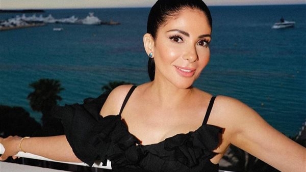 منى زكى تفاجئ جمهورها بـ«نيولوك»