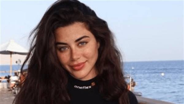 يارا السكري تخطف الأنظار بإطلالة كاجوال أنيقة