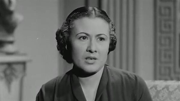 عزيزة حلمي.. رحلة فنية رائعة وأم حنون تخلدت بذاكرة السينما المصرية