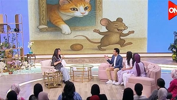 سامح حسين وزوجته وأبنائه للمرة الأولى في "معكم".. الجمعة