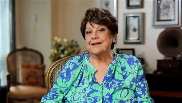 صوت العيد وذاكرة الإذاعة المصرية.. محطات في حياة الإذاعية القديرة إيناس جوهر