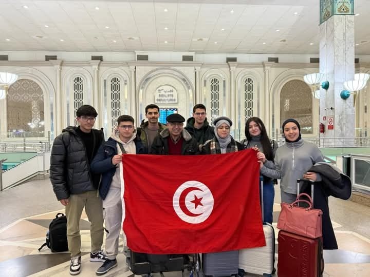 المعهد النموذجي بالقيروان يتوج بالمرتبة الخامسة عالميا في المسابقة الدولية للفيزيائيين الشبان 'أولمبياد الرياضيات'