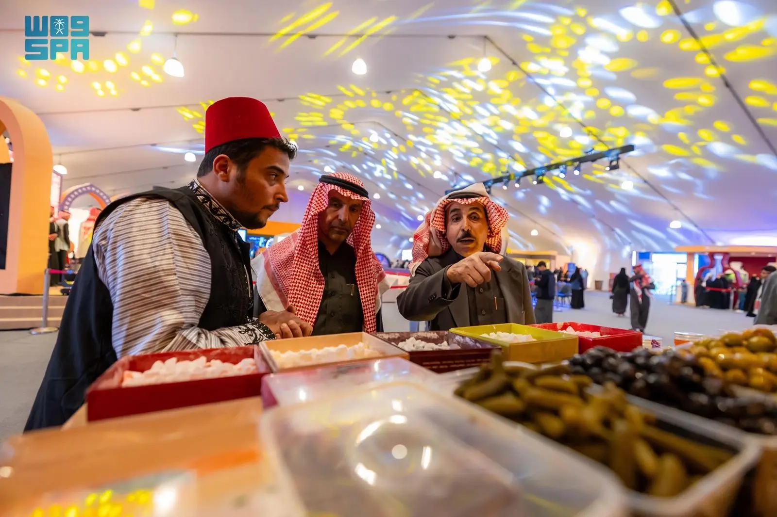 أكثر من 20 ألف زائر في ختام مهرجان 'شتاء درب زبيدة' في لينة التاريخية