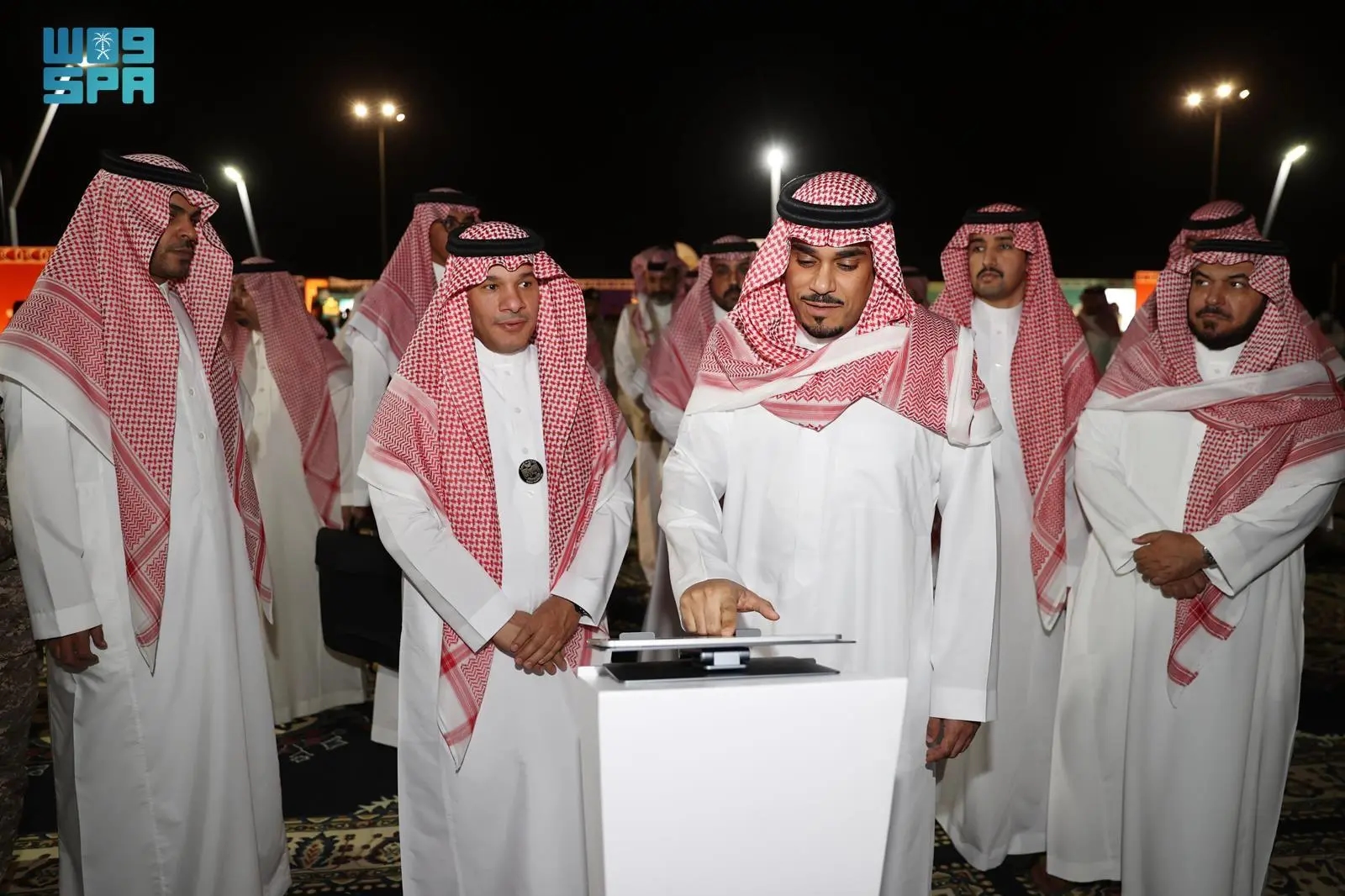 نائب أمير نجران يدشّن الخيمة الصحية الرمضانية ويطلق مبادرة 'أمشي 30'