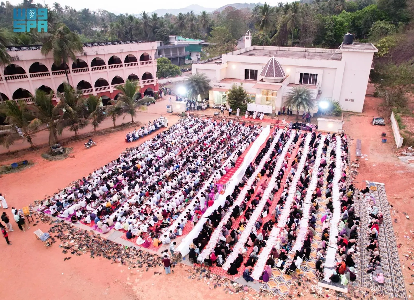 وزارة الشؤون الإسلامية تنظّم مأدبة إفطار للصائمين في ولاية كيرلا الهندية