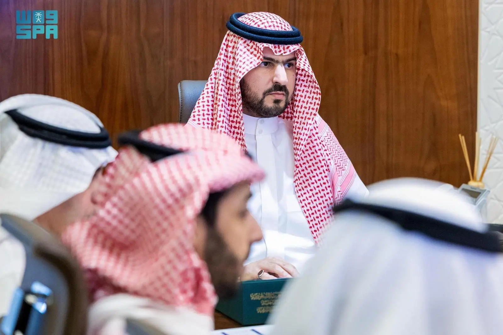 الأمير سعود بن بندر يرأس الاجتماع الدوري لهيئة تطوير المنطقة الشرقية