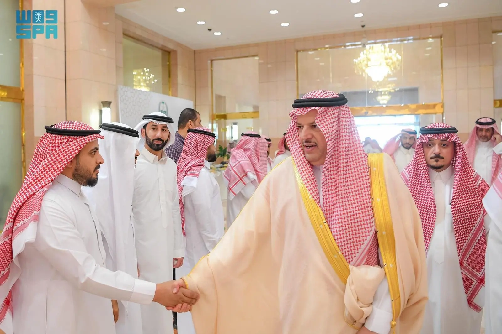 إمارة منطقة المدينة المنورة تقيم حفل معايدة لمنسوبيها
