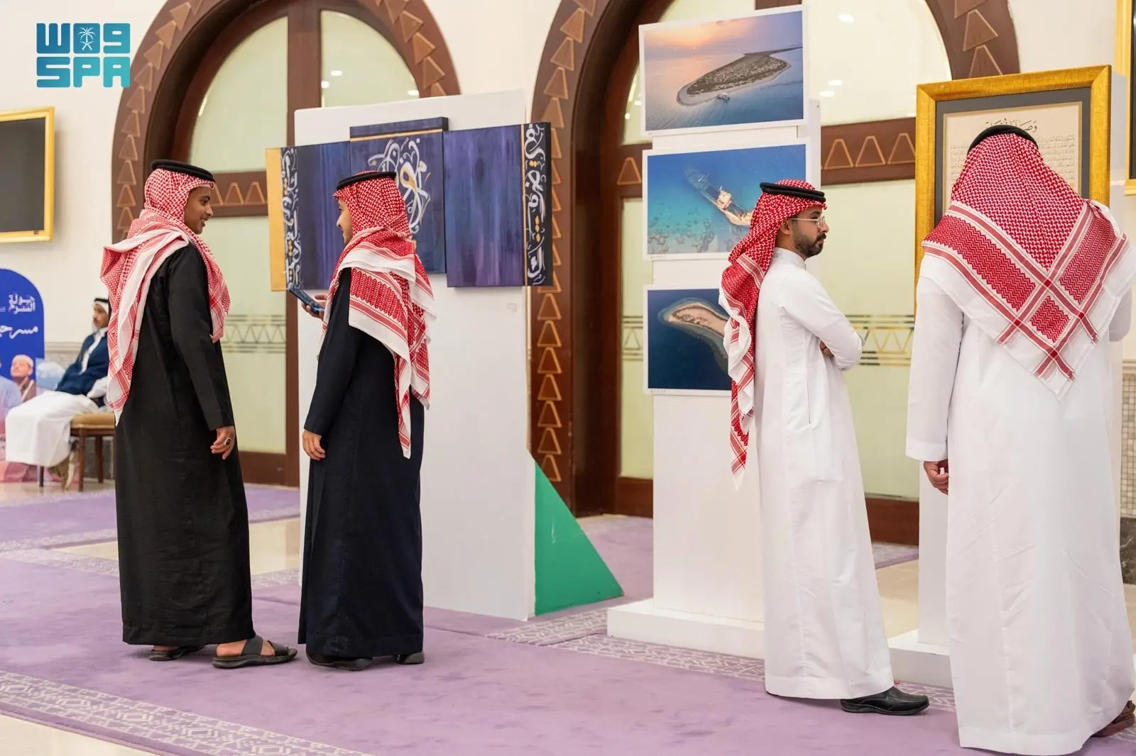 إقبال كبير على المعرض المصاحب لمشروع 'جولة المسرح' في الباحة