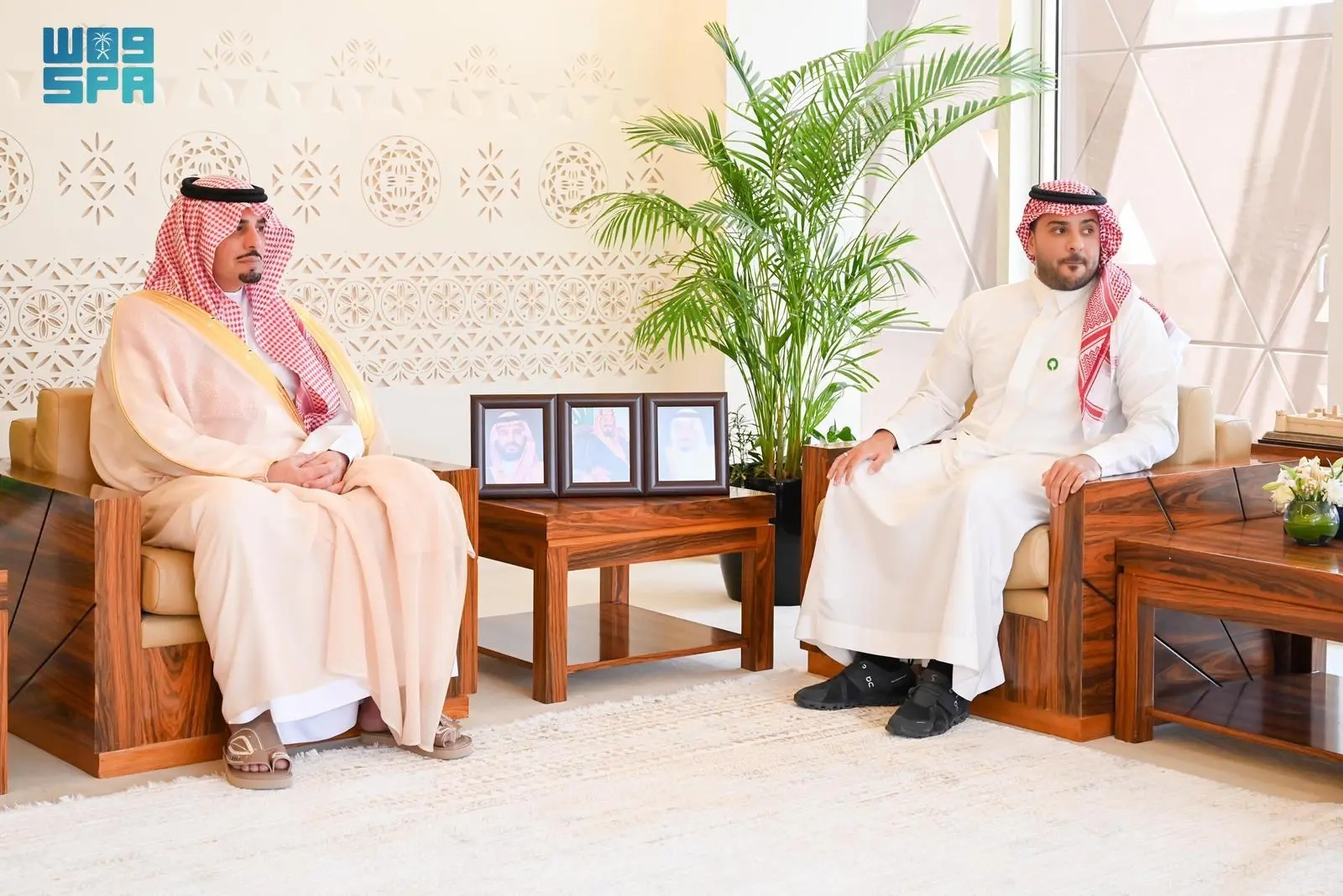 محافظ الدرعية يستعرض مبادرة 'الدرعية خضراء ذكية' بالشراكة مع 'نت زيرو' وجمعية الدرعية
